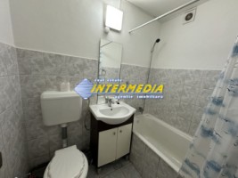 chirie-garsoniera-28-mp-spatioasa-vedere-panoramica-cetate-m-uri-bulevard-mobilata-utilata-complet-3