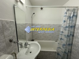 chirie-garsoniera-28-mp-spatioasa-vedere-panoramica-cetate-m-uri-bulevard-mobilata-utilata-complet-5