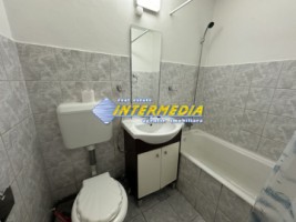 chirie-garsoniera-28-mp-spatioasa-vedere-panoramica-cetate-m-uri-bulevard-mobilata-utilata-complet-7