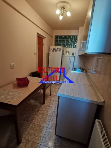 inchiriez-apartament-2-camere-decomandatzona-strand-4