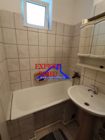 inchiriez-apartament-2-camere-decomandatzona-strand-6