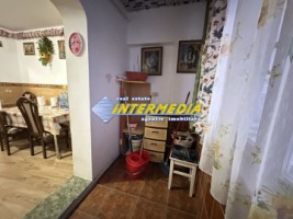 apartament-3-camere-decomandat-68-mp-2-bai-balcon-pivnita-cetate-mercur-mobila-complet-20