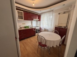 chirie-apartament-spatios-zona-primaverii-bcr-etaj-1-4
