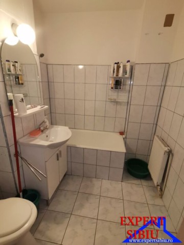 inchiriez-apartament-2-camere-decomandat-zona-ciresica-8