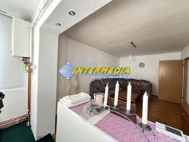 vanzare-apartament-3-camere-decomandat-2-bai-balcon-mare-parcare-zona-termopane-izolat-exterior-finisat-si-mobilat-13