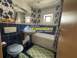 vanzare-apartament-3-camere-decomandat-2-bai-balcon-mare-parcare-zona-termopane-izolat-exterior-finisat-si-mobilat-24