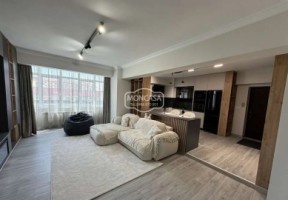 apartament-4-camere-transformat-in-3-zona-piata-mare-etaj-1-12