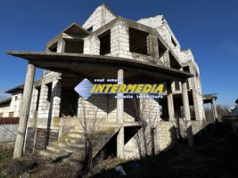 casa-individuala-la-rosu-suprafata-517-mp-utili-alba-iulia-11