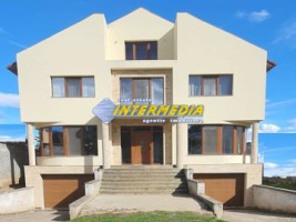 casa-vila-de-vanzare-in-alba-iulia-zona-cetate-schit-zona-exclusivista-finisata-utilata-si-racordata-la-toate-utilitatiile-15
