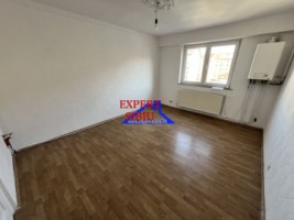 vand-garsoniera-1-camerarenovatabucatariebaieet3-zona-lazaret-1