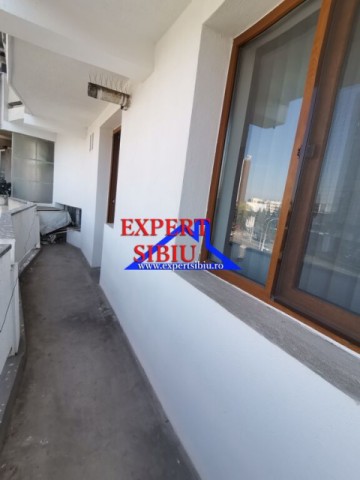 inchiriez-apartament-2-camere-decomandatrenovat-zona-centrala-12
