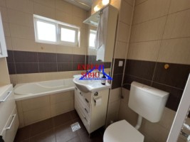 inchiriez-apartament-3-camere-decomandat-renovat-zona-selimbar-11