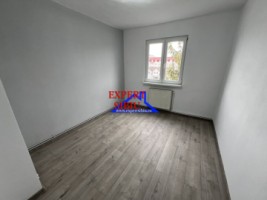 apartament-2-camere-semidecomandatrenovat-mihai-viteazul-4