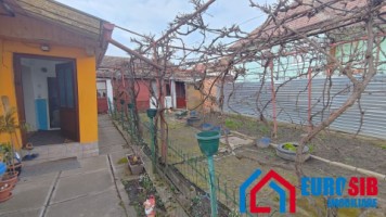 casa-singur-in-curte-in-sibiu-zona-c-poplacii-2
