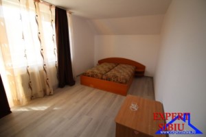 inchiriez-apartament-4-camere-renovatzona-strand-2