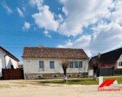 casa-saseasca-cu-teren-2000-mp-cu-dublu-acces-de-vanzare-in-hamba-2