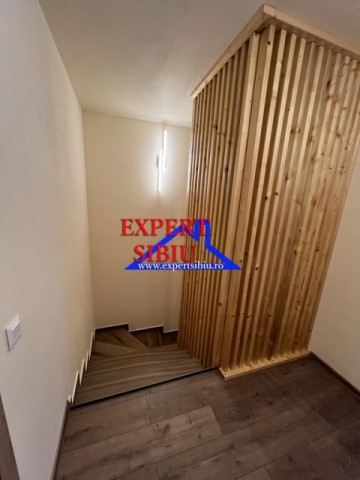 inchiriez-casa-3-camere-decomandate-tip-duplex-zona-calea-cisnadiei-21