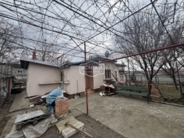 casa-si-teren-in-stauceni-la-strada-principala-8