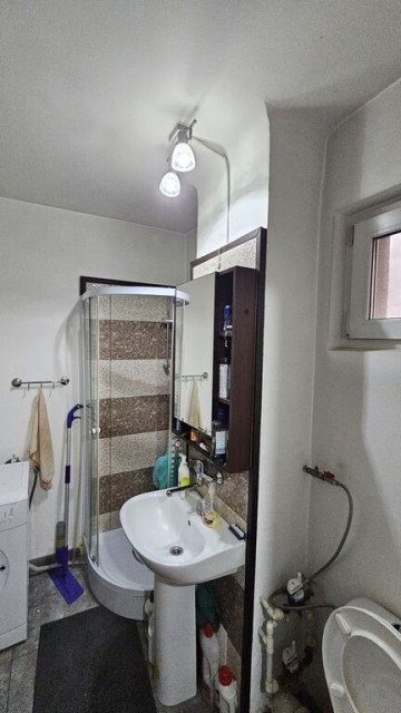 blv-bucuresti-2-camere-decomandat-78-liber-71500-euro-15