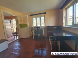 casa-vacanta-2-camere-teren-1295-mp-in-marcus-campulung-ag-8