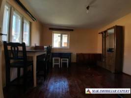 casa-vacanta-2-camere-teren-1295-mp-in-marcus-campulung-ag-10