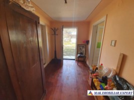 casa-vacanta-2-camere-teren-1295-mp-in-marcus-campulung-ag-17