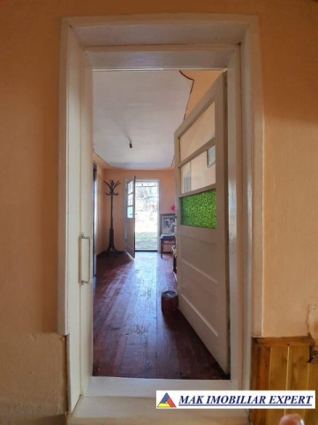 casa-vacanta-2-camere-teren-1295-mp-in-marcus-campulung-ag-32