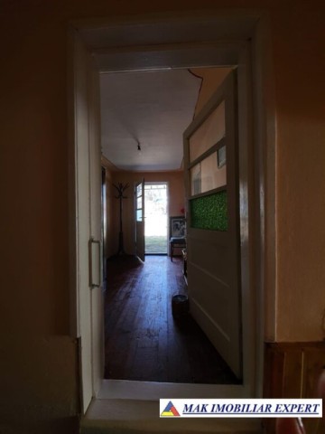 casa-vacanta-2-camere-teren-1295-mp-in-marcus-campulung-ag-33