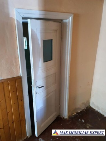 casa-vacanta-2-camere-teren-1295-mp-in-marcus-campulung-ag-36