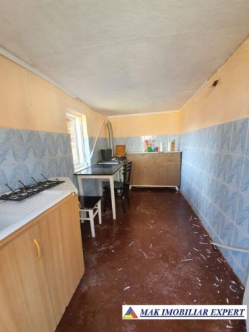 casa-vacanta-2-camere-teren-1295-mp-in-marcus-campulung-ag-39