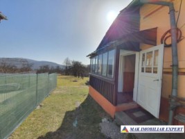 casa-vacanta-2-camere-teren-1295-mp-in-marcus-campulung-ag-44