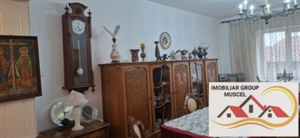 inchiriere-ap-cu-4-camere-la-etaj-pretul-de-300-euroluna-4