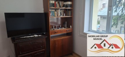 inchiriere-ap-cu-4-camere-la-etaj-pretul-de-300-euroluna-16