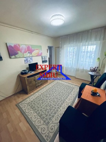 vand-garsoniera-decomandata-etaj-3-zona-calea-dumbravii-1