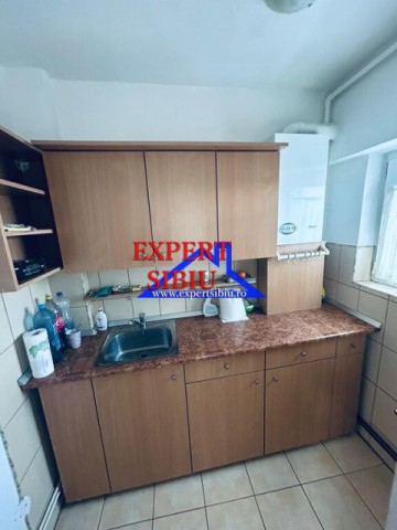 vand-garsoniera-decomandata-etaj-3-zona-calea-dumbravii-2