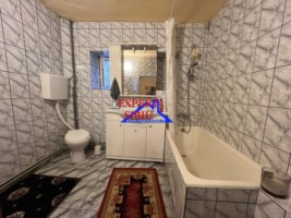 apartament-2-camere-decomandat-la-casa-zona-centrala-10