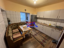 apartament-2-camere-decomandat-la-casa-zona-centrala-7