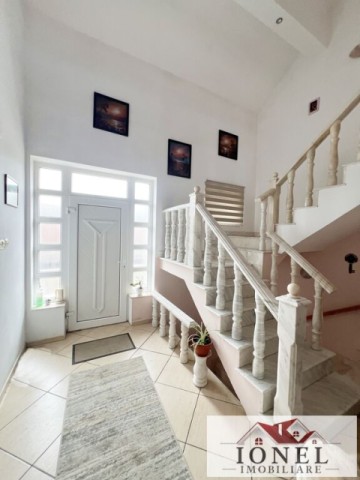 casa-de-vanzare-in-alba-iulia-centru-cu-679-mp-construiti-2