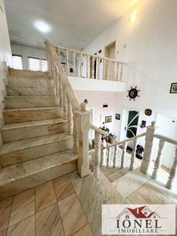 casa-de-vanzare-in-alba-iulia-centru-cu-679-mp-construiti-15