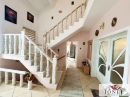 casa-de-vanzare-in-alba-iulia-centru-cu-679-mp-construiti-17