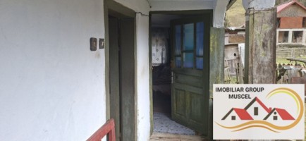 vanzare-casa-in-satic-cu-3-camere-si-bucatari-anexaimpreuna-cu-teren-intravilan-in-suprafata-de-2723-mp-la-pretul-de-65000-euro-negociabil-e-15