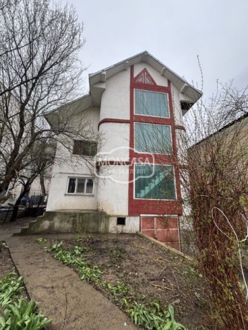 vila-zona-unirii-teren-300-mp