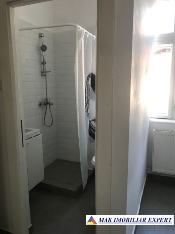 garsoniera-de-inchiriat-la-casa-centru-campulung-muscel-ag-8