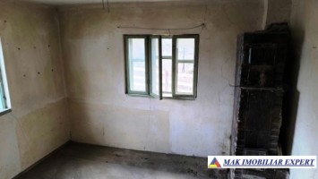 vand-casa-batraneasca-3-camere-teren-400-mp-in-corbi-arges-6