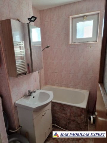 vand-apartament-2-camere-cf-2-et-1-in-visoi-campulung-arges-13