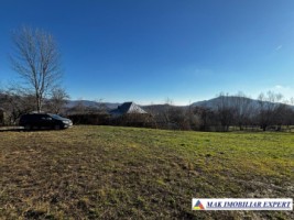 vand-teren-intravilan-2350-mp-in-galesu-bradulet-arges-5