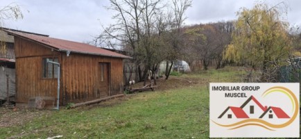 vanzare-casa-in-balilesti-cu-4-camere-si-un-living-avand-doua-terase-atat-la-parter-cat-si-la-etaj-intr-o-zona-linistita-si-pitoreasca-cu-o-suprafata-de-teren-1138-mp-la-pretul-de-48000-euro-negociabil-casa-are-o-suprafata-construita-de-120-mp-3