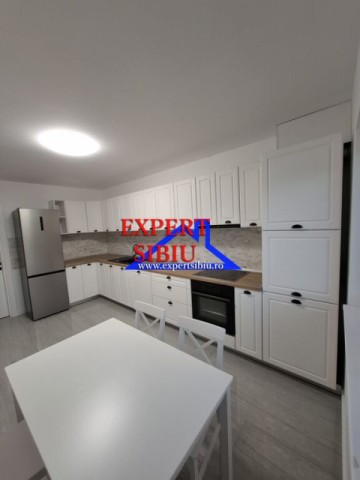 casa-noua-de-inchiriat-4-camere-nemobilata-in-cisnadie-2