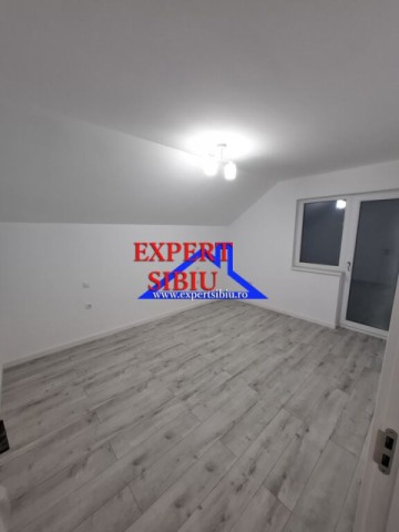 casa-noua-de-inchiriat-4-camere-nemobilata-in-cisnadie-6