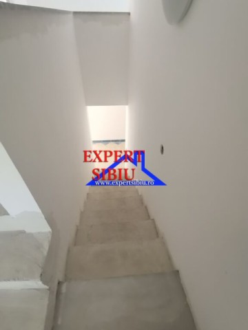 inchiriez-casa-6-camerepretabila-birouzona-calea-dumbravii-5